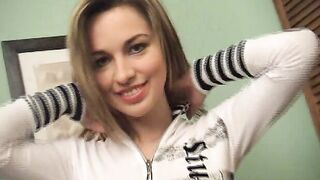 Engaging darling Sasha K. gets herself off