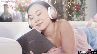 Asian teen babysitter squirts on husband