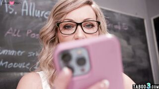 MILF orders a student to punish her ass