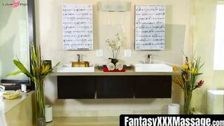 FantasyXXXMassage.com - Hot babe loves body sliding with a stud in the jacuzzi tub wi