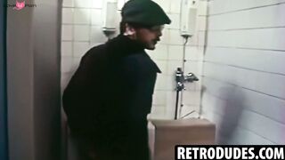 RetroDudes.com - Retro Jacques Scandellari and Jerome enjoy a hot sexual moment in th