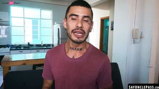 Alberto Chimal lets Cain Gomez fuck him while James VIP is away