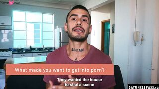Alberto Chimal lets Cain Gomez fuck him while James VIP is away