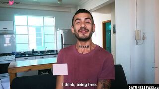 Alberto Chimal lets Cain Gomez fuck him while James VIP is away