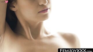 FemJoyXXX.com - Seductive babe flaunts trim figure in slow motion tease