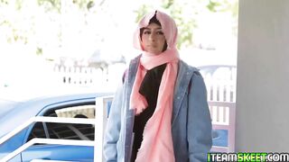Nosy neighbors blackmailing brace faced Hottie Binky Beaz