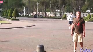 Voracious Bee blows lever and bounces it