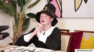 mandy rhea della cate thanksgiving dinner