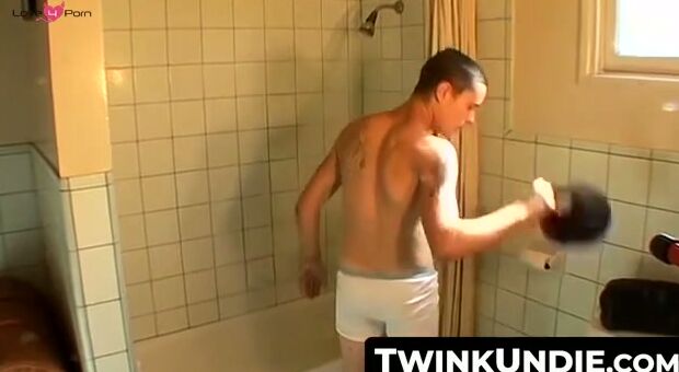 TwinkUndie.com - Grant Hiller's huge dick solo play in the bath