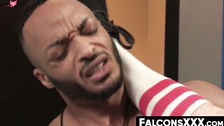 FalconsXXX.com - Petite twink gets a bareback ramming in an interracial jock bang