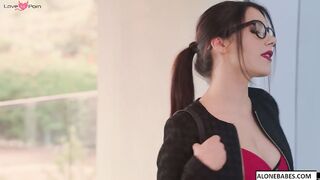 valentina nappi invited her to stay for some drinks