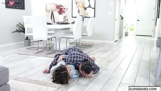 vanessa moon she enjoying in sex with her grandpa