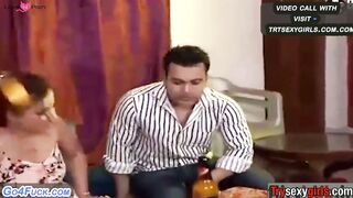 Hot Unmarried Kirayedar ladki Ko Choda Makan Malik Ke Ladke Ne