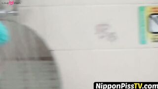 NipponPissTV.com - Bunch of Japanese babes secretly filmed pissing in the shower open