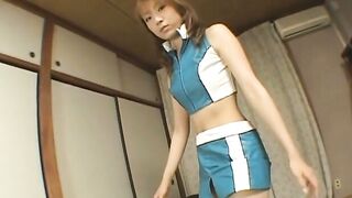 Raunchy babe Misaki Ueno gets nailed so well