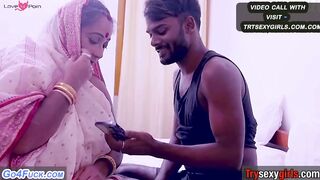 Chachi Badi chachi ki mast chudai Kari bete Ne bedroom mein