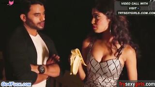 Sexy Bhen Ki Dost Ne Uper Bulakar Kiya Ishara Liya Lund Pura