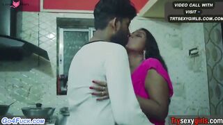 Big Boobs Jhuma Aunty Ki Chudai Kari Padosi Ladke Ne Kitchen mein