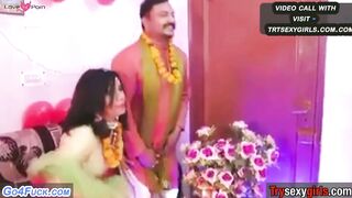 Ghar Ke Naukar Ne Maa Ki Chudai Kari