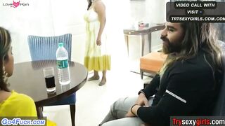 Chhoti Badi Donon Bahanon Ko Ek Sath Mein Choda Boyfriend Ne Sharing Threesome Sex