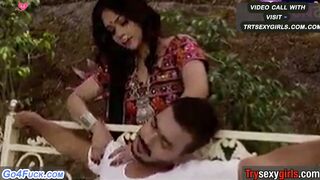 Malik Ne Naukrani Ki Malish Kari Aur Phir Garden Chudai Kari Gapa Gap