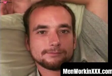 MenWorkinXXX.com - Gay amateur jerks off in his bedroom and splatters cum on his bell