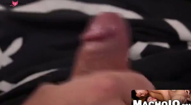 MachoIO.com - Kinky teen Jairo Diaz sits on a rock hard cock while moaning loudly