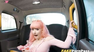 Backseat fucking with pink haired Evie Rees until cum filling her cunt