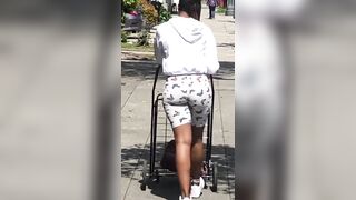 Her Ass Offer Me Butterflies (VPL)