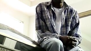 JoeSchmoeXXX.com - Kinky amateur enjoys a blowjob from eager homosexual