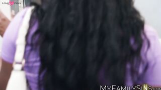 Thick Ebony girls Amari Anne and Jordyn Falls are demolished