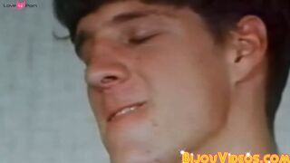 Retro perfect bodied Marc Reynolds penetrates my bubbly ass hole in doggystyle