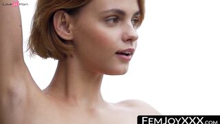 FemJoyXXX.com - Ariel teased outdoors in slow motion solo play