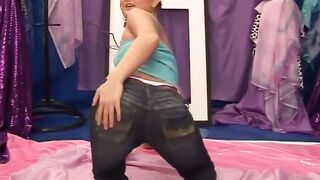 Tempting Temptress Slender Spring Break beauty Blows and Fucks Herself