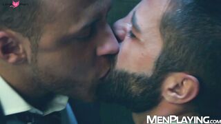 Hector de Silva and Logan Moore steam up and fuck each other in the shower