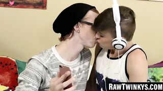 RawTwinkys.com - Selfie sleepover turns to hot anal drilling