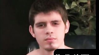 MenWorkinXXX.com - Amateur stud strips and masturbates while enjoying porn