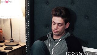 Michael Delray tastes a cock with Pierce Paris for the first time