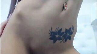 abs muscles mom webcam