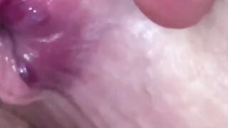Exploring wifes cunt upclose. Pussy strokes. Cum drippping