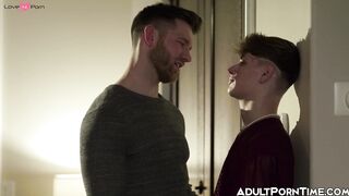 Handsome Cyrus Stark and Caden Jackson bareback intensely