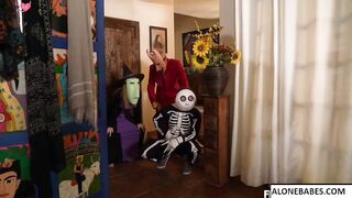 sophia locke evie christian the halloween pranksters_1_1_1_1