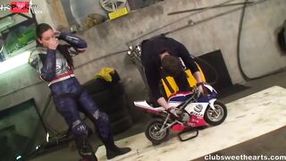 A very Bombshell mechanic