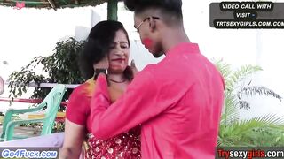 Desi Bengali Chachi Ko Holi Wale Din Boyfriend Jabardast Choda