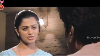 Indian hot bhabhi romantic kissing