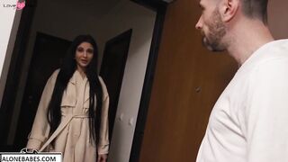 mia trejsi super sexy babe enjoys big dick_1