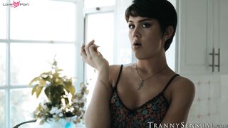TS Daisy Taylor catches stepdad Pierce Paris jerking then fucks him