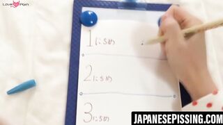 Japanese schoolgirls in uniform find spot and pee themselves