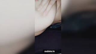 Big ass desi Mumbai girl showing her boobs n juicy pussy nude viral xxx