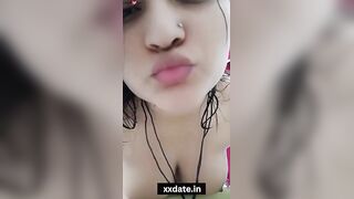 Very hot Pakistani beauty strip nude video